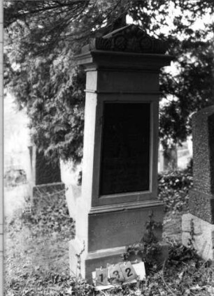 Grabstein 132