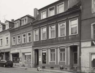 Wohnhaus mit Laden : Wohnhäuser mit Läden (2. H. 19. Jh.)