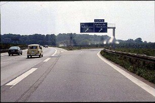 Ausfahrt West von Hauptfahrbahn West (Heidelberg Richtung Basel)