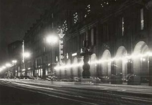 Dresden. Ernst-Thälmann-Straße während des Striezelmarktes 1966
