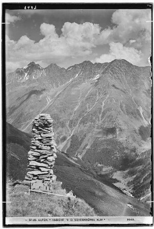 Stubaier Alpen. Habicht von der Scheckbühel Alm