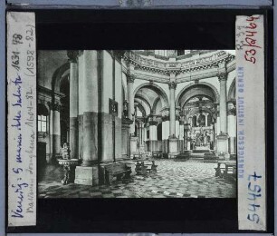 Venedig, S. Maria della Salute : Innenaufnahme, Rotunda, Blick in Richtung Hauptaltar