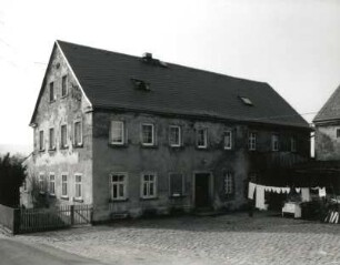 Neukirch (Lausitz), Weikertgasse 5. Dreiseithof (um 1850). Wohnhaus
