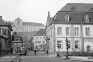 Blieskastel: Blick vom Paradeplatz zum oberen Schloss