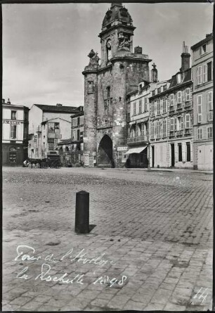 La Rochelle. Porte de la Grosse Horloge