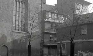 Grund, Peter; Frankfurt; Verwaltungsgebäude Degussa - Hinterhof