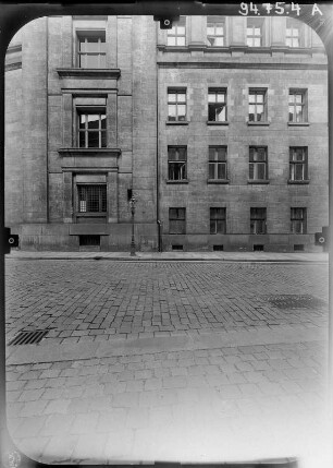 Dresden-Altstadt, Augustusstraße 2. Ständehaus (1901-1907; P. Wallot). Ostseite (Teilansicht) von der Brühlschen Gasse