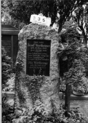 Grabstein 335