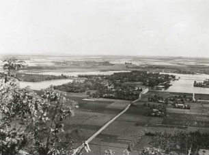 Tongking, Vietnam. Delta-Ebene des Song Chai (Roter Fluß) bei Hanoi mit Reisflächen und Siedlungen