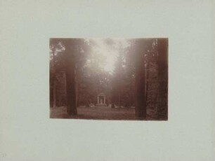 Weinbrenner-Tempel im Schlossgarten in Karlsruhe