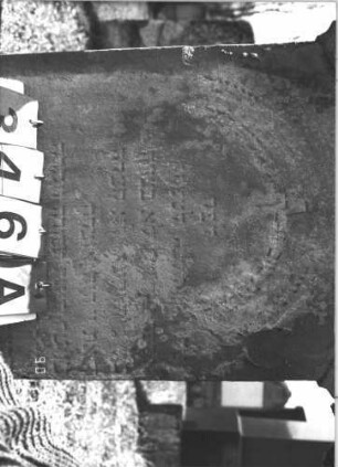 Grabstein 346 (Index: 99786255) Zustand: oberer rechter Rand abgeblättert, stark verwittert Maße HxBxT: 93x61x18 cm: Grabstein 346A