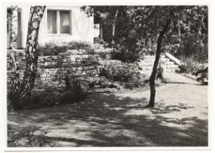 Garten Seydel, Berlin-Wannsee: Trockenmauer und Treppe