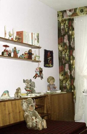 Kinderzimmer mit Spielzeug