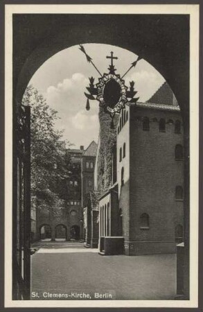 Ansichtskarte Innenhof "St. Clemens-Kirche", Saarlandstraße 66