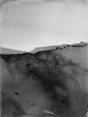Schmutzberg : Ein Eisberg mit eingeschlossenen Partikeln.