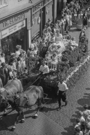 Marburg, Südstadt, Blumenfest, Festzug