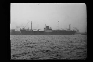 Methan (1957), Komrowski-Reederei.- Reederei Ernst Komrowski, Komrowski Befrachtungskontor KG (GmbH & Co.), Hamburg
