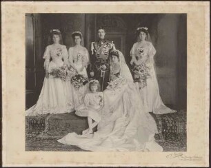 Kronprinz Gustav Adolf und Kronprinzessin Margaret, Hochzeitsfoto, Ganzfigur.