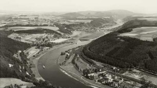 Sächsische Schweiz, Elbtal und Winterbergmassiv vom Lilienstein aus