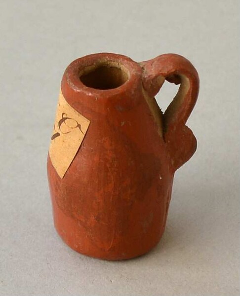 Clay vessel (miniature)