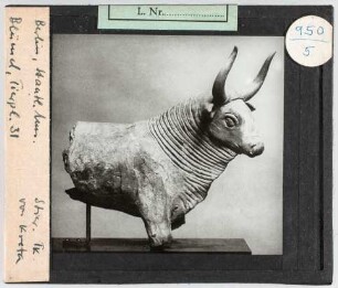 Berlin, Staatl. Museen: Stier. Terrakotta von Kreta
