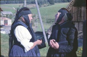 "Hippewiiber" nach dem Kirchgang