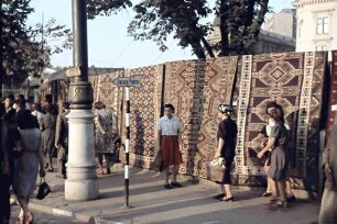 Bukarest: Boulevard Bratianu vom Aro aus, mit zwei deutschen Soldaten