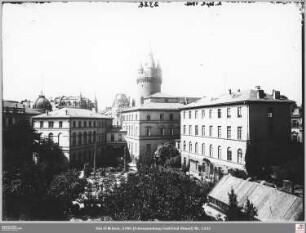 Vom Neubau des Bürgerhospitals nach Osten zum Senckenbergmuseum, Eschenheimer Turm im Hintergrund