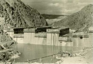 Staumauer, 1952-1956