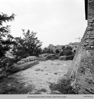 Porta del Rivellino, Certaldo