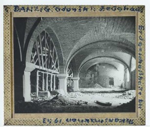 Danzig, Großes Zeughaus : Innenansicht, Erdgeschoßhalle