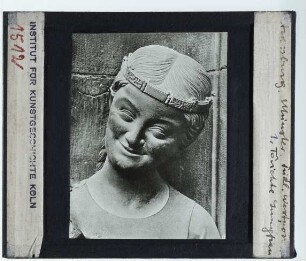 Straßburg, Münster : Südliches Westportal, Gewände, 1. Törichte Jungfrau