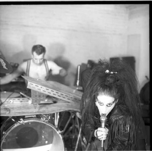 Diamanda Galas + FM Einheit 13.3.1986 III N4