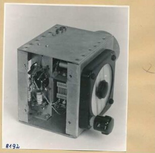 Feldstärkenmesser-Röhren; Foto 1953