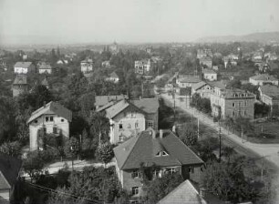 Radebeul. Oberlößnitz. Blick vom Turm der Lutherkirche über die Meißner Straße nach Westen