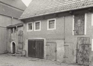 Mobschatz-Brabschütz, Dorfplatz 10. Bauernhof (bez. 1790). Seitengebäude