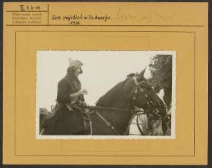 Sorbisches Fest in Radibor 1934. Teilnehmer auf dem Pferd. : Serbski swjedźeń w Radworju 1934. Wobdźělnikaj na konju.