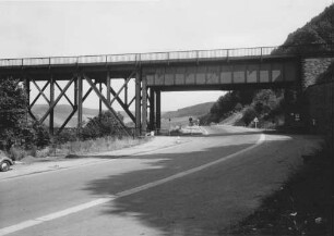 Eisenbahn- und Straßenbrücke Bullay/Mosel