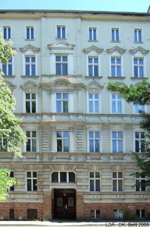 Mietshaus & Stall & Schuppen; Berlin, Spandau