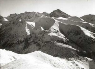 Vysoké Tatry (Hohe Tatra/Slowakische Republik). Bergketten mit Kriváňgipfel
