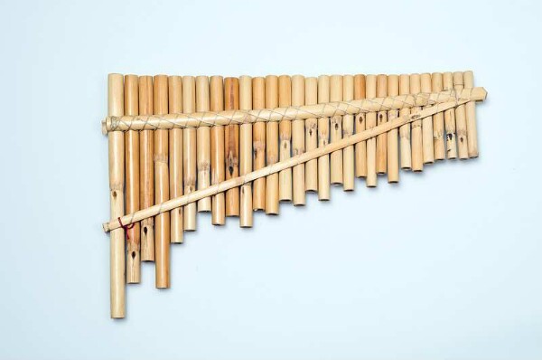 Docked pan flute