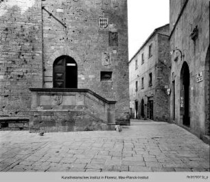 Torre del Podestà & Torre del Porcellino, Volterra