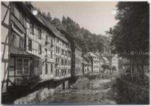 Monschau, Fachwerkhäuser an der Rur