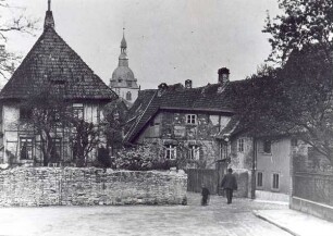 Freiligrathstraße. Detmold. Blick vom Kanal auf die Kreuzung zur Bruchmauerstraße. und den Durchgang zur Krummen Straße