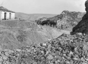 Transportkarren in griechischem Gebirge