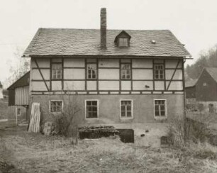 Nassau, Wohn -und Gewerbegebäude : Nassau (Kreis Brand-Erbisdorf), Wohnhaus, Gewerbegebäude, Dorfstraße 121, Traufseite