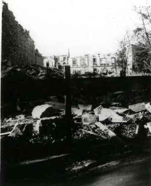 Zerstörungen Zweiter Weltkrieg. Beiertheimer Allee