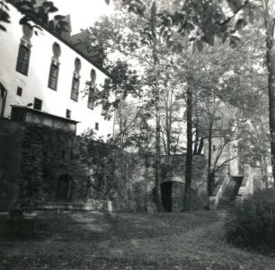 Neuhausen (Erzgebirge). Schloss Purschenstein. Parkseite der Schlosskirche