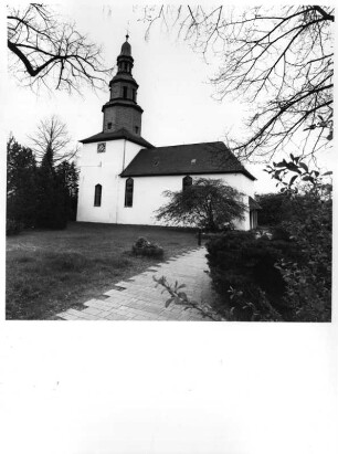 Evangelische Kirche, ehemals St. Stephan und St. Christophorus; Solms, Am Kirchberg