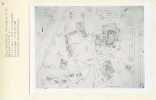 Musikhochschule, Berlin-Grunewald (Diplomarbeit bei Willy Kreuer): Gesamtanlage, Grundrisse Kellergeschoss und Erdgeschoss 1:200